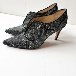 JON JOSEF Made in Spain Elegant Black and White Women's Heels sz. 9